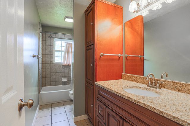 2556 VIRGINIA Street, Bellevue, NE 68147