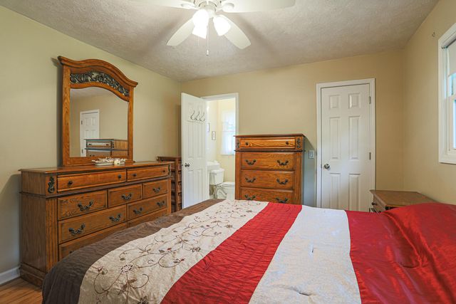 2556 VIRGINIA Street, Bellevue, NE 68147