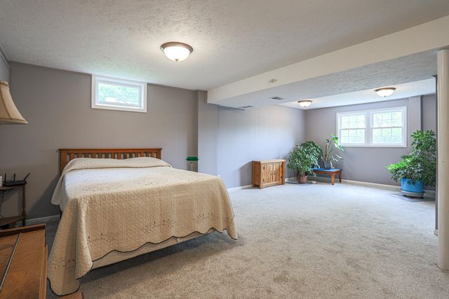 2556 VIRGINIA Street, Bellevue, NE 68147