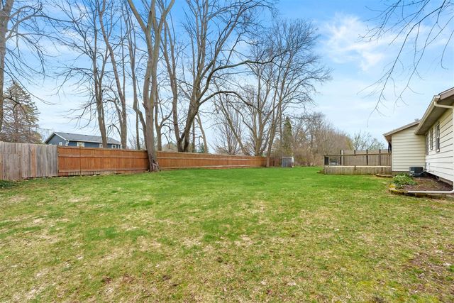 3630 Thornhill Avenue, Kalamazoo, MI 49004