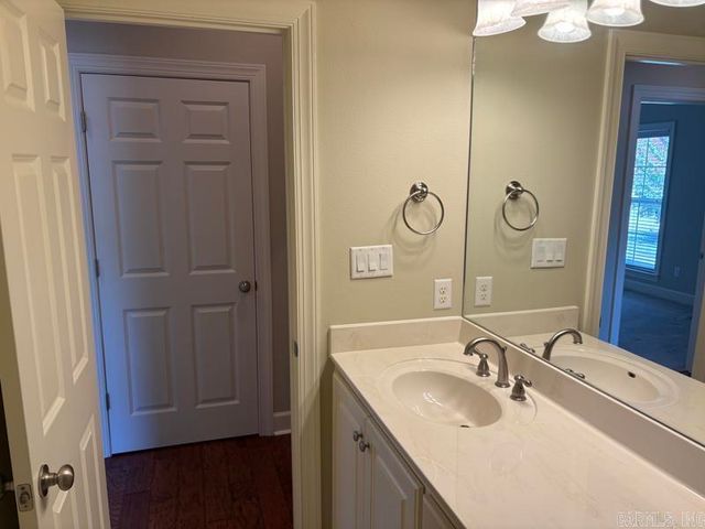20 Valletta Circle, Little Rock, AR 72223