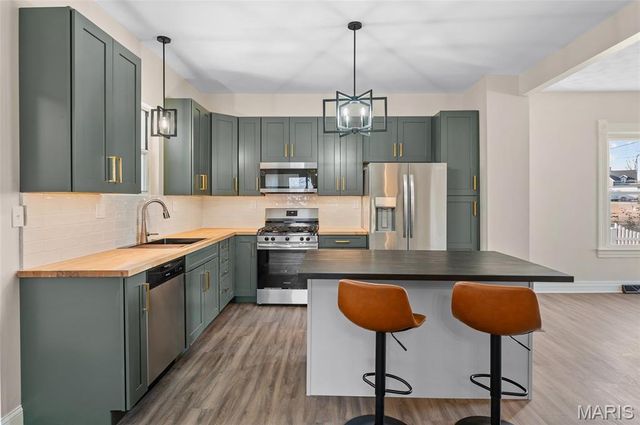 514 Autumn Avenue, Collinsville, IL 62234