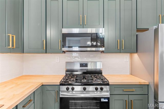 514 Autumn Avenue, Collinsville, IL 62234