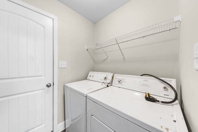 454 N Magnolia Dr, Clarksville, TN 37042