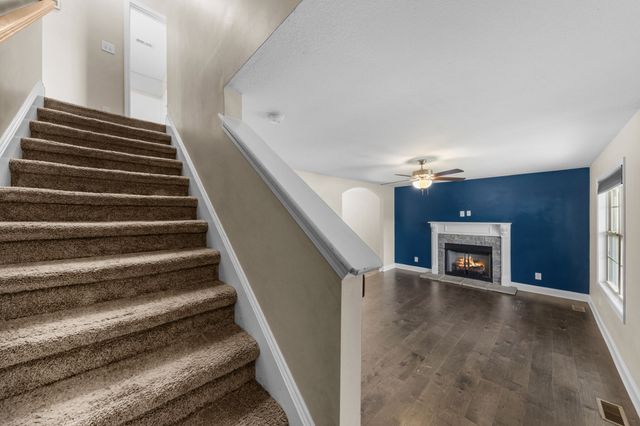 454 N Magnolia Dr, Clarksville, TN 37042