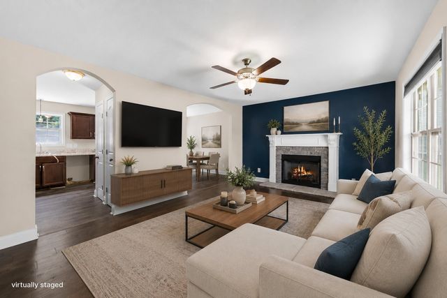 454 N Magnolia Dr, Clarksville, TN 37042