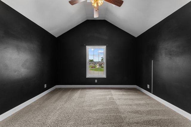 454 N Magnolia Dr, Clarksville, TN 37042