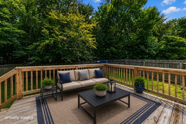 454 N Magnolia Dr, Clarksville, TN 37042