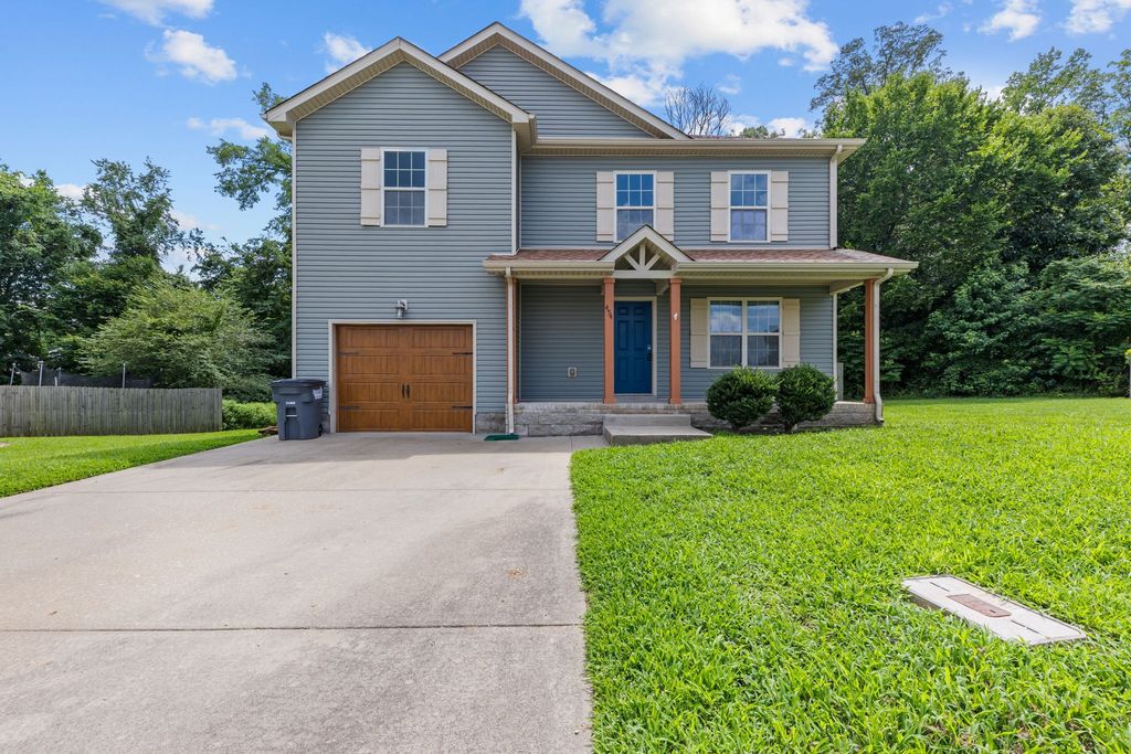 454 N Magnolia Dr, Clarksville, TN 37042
