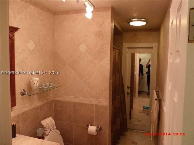 9470 NW 24th ST, Sunrise, FL 33322