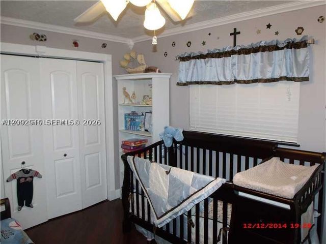 9470 NW 24th ST, Sunrise, FL 33322
