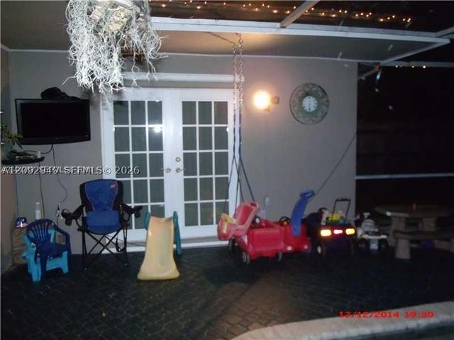 9470 NW 24th ST, Sunrise, FL 33322