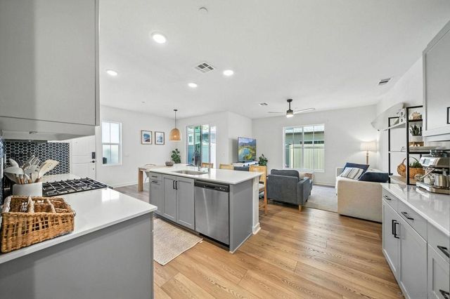 239 Blended Place, Fallbrook, CA 92028