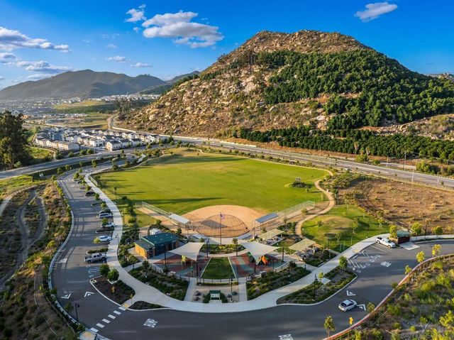 239 Blended Place, Fallbrook, CA 92028