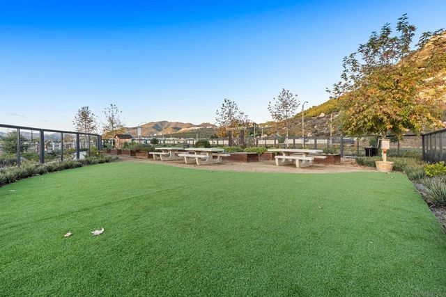 239 Blended Place, Fallbrook, CA 92028