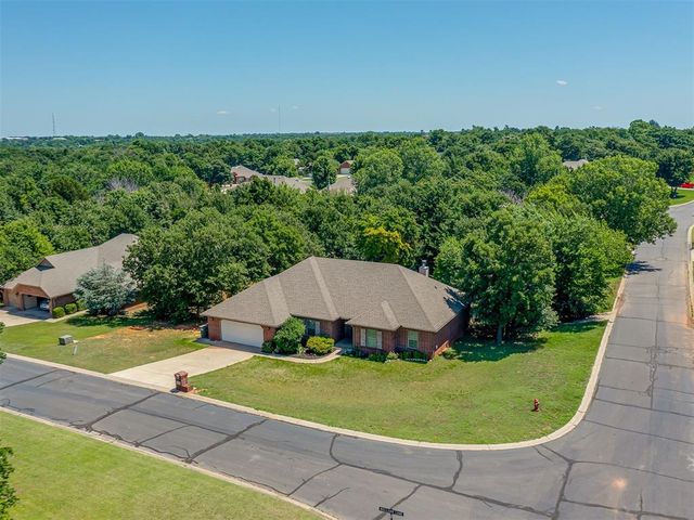 8624 Mallard Lane, Edmond, OK 73034