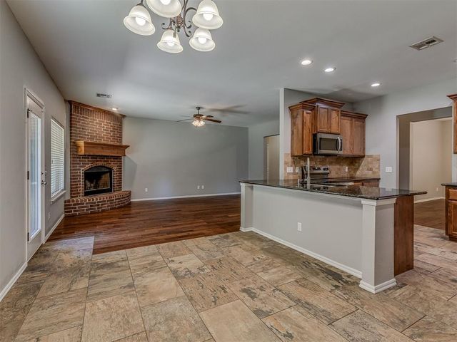 8624 Mallard Lane, Edmond, OK 73034