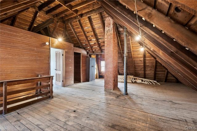 306 Allen Street, Syracuse, NY 13210