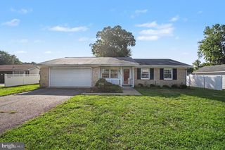 4117 MIDWAY ST, Fredericksburg, VA 22408