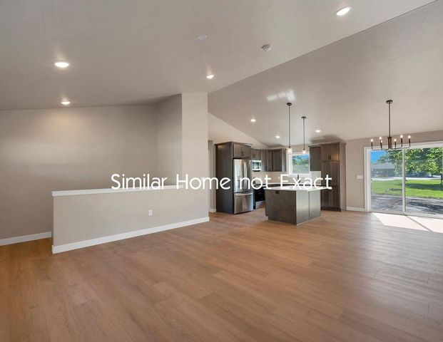 1411 HOFFMAN ROAD, Green Bay, WI 54311