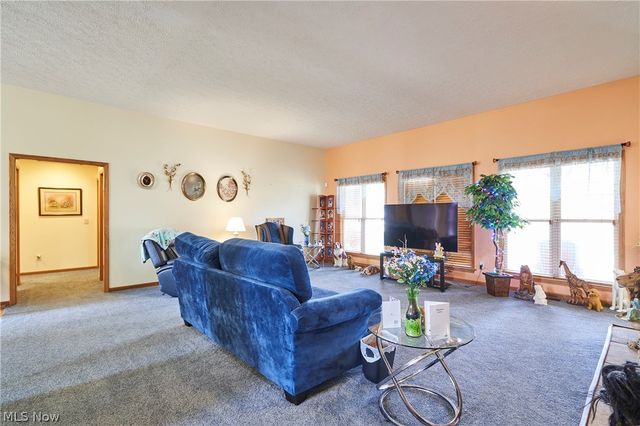 6318 Oak Point Estates, Lorain, OH 44053