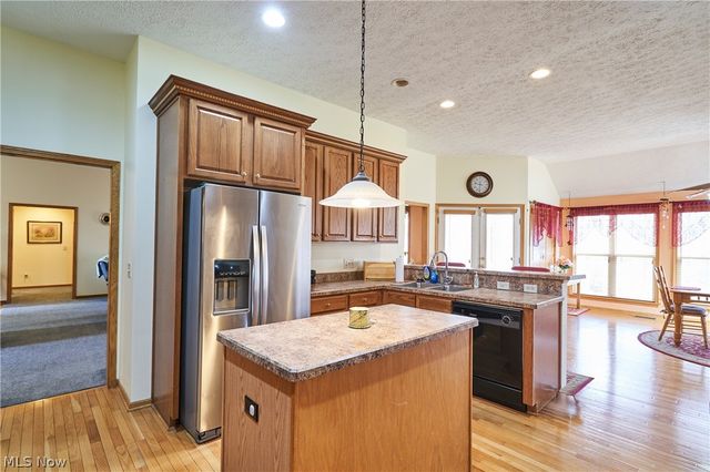 6318 Oak Point Estates, Lorain, OH 44053