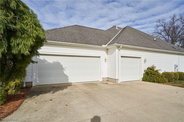 6318 Oak Point Estates, Lorain, OH 44053