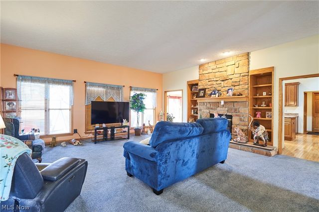 6318 Oak Point Estates, Lorain, OH 44053