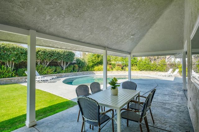 7271 N Gentry Avenue, Fresno, CA 93711