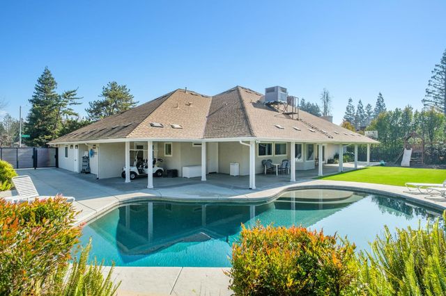 7271 N Gentry Avenue, Fresno, CA 93711