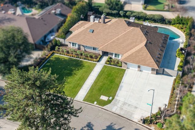 7271 N Gentry Avenue, Fresno, CA 93711