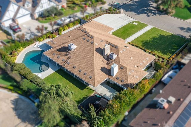 7271 N Gentry Avenue, Fresno, CA 93711