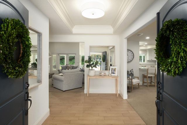 7271 N Gentry Avenue, Fresno, CA 93711