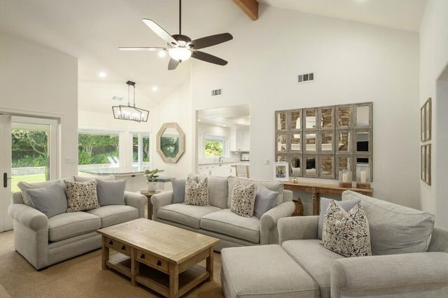 7271 N Gentry Avenue, Fresno, CA 93711