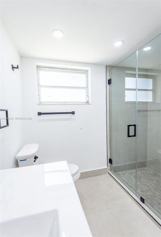 1750 NE 191st St 100-1, Miami, FL 33179