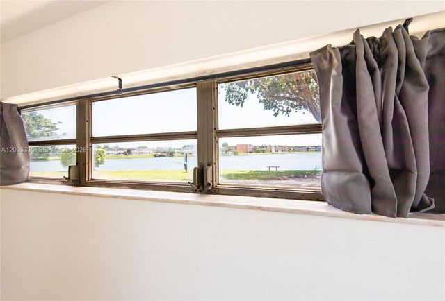 1750 NE 191st St 100-1, Miami, FL 33179