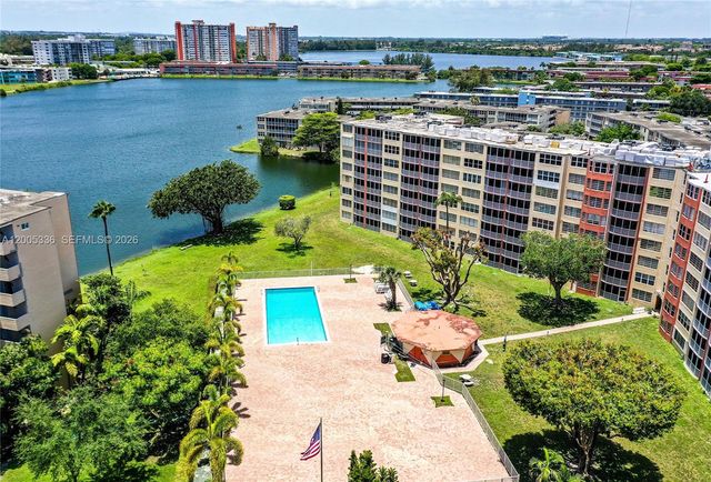 1750 NE 191st St 100-1, Miami, FL 33179
