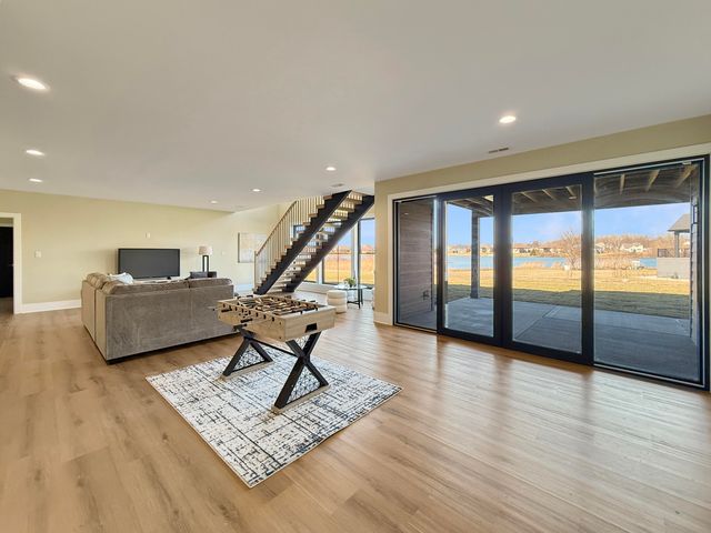 10102 Lakeview Drive, St. John, IN 46373