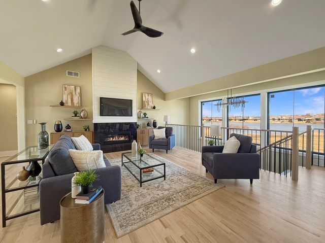 10102 Lakeview Drive, St. John, IN 46373