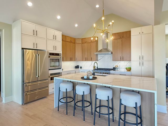 10102 Lakeview Drive, St. John, IN 46373