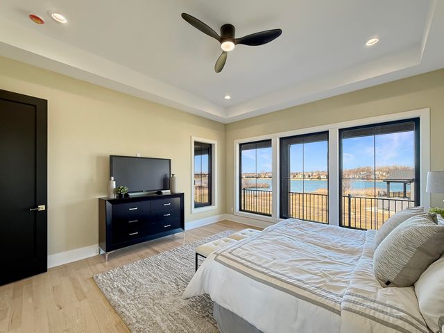 10102 Lakeview Drive, St. John, IN 46373