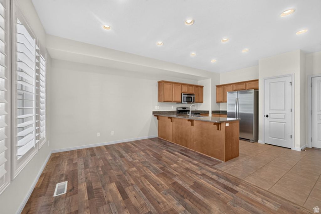 1316 S MOUNTAIN CREST DR, Woods Cross, UT 84087 — photo 5