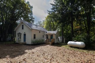7393 N Sprinkle Road, Cooper Twp, MI 49004