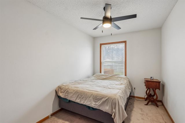 6129 Edwards Avenue, Des Moines, IA 50312