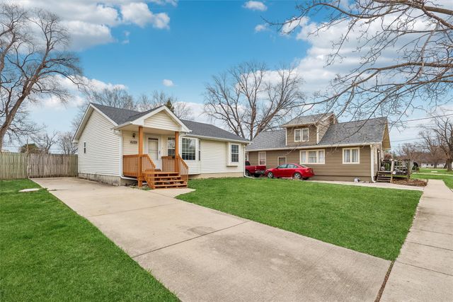 6129 Edwards Avenue, Des Moines, IA 50312