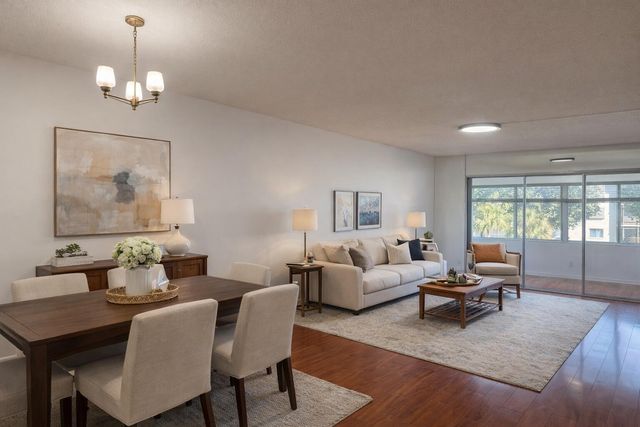 3178 Via Poinciana 303, Lake Worth, FL 33467