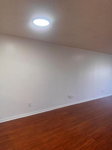 3178 Via Poinciana 303, Lake Worth, FL 33467