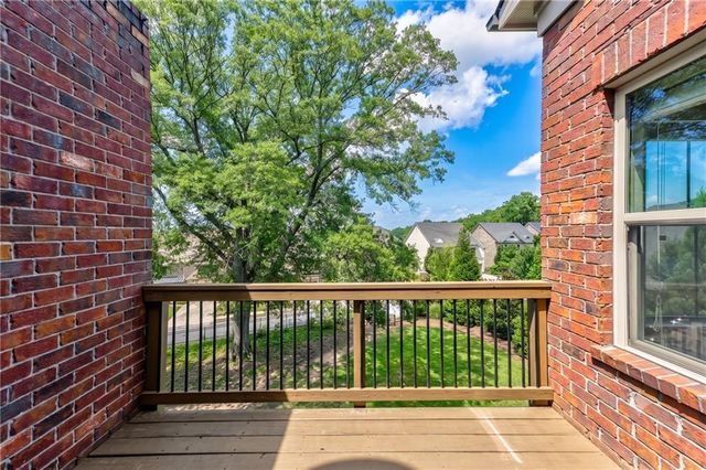 1642 Canopy Chase NE, Brookhaven, GA 30319