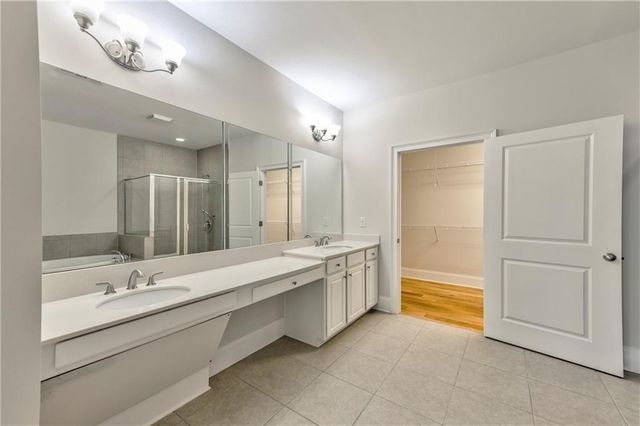 1642 Canopy Chase NE, Brookhaven, GA 30319