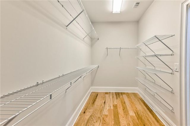 1642 Canopy Chase NE, Brookhaven, GA 30319